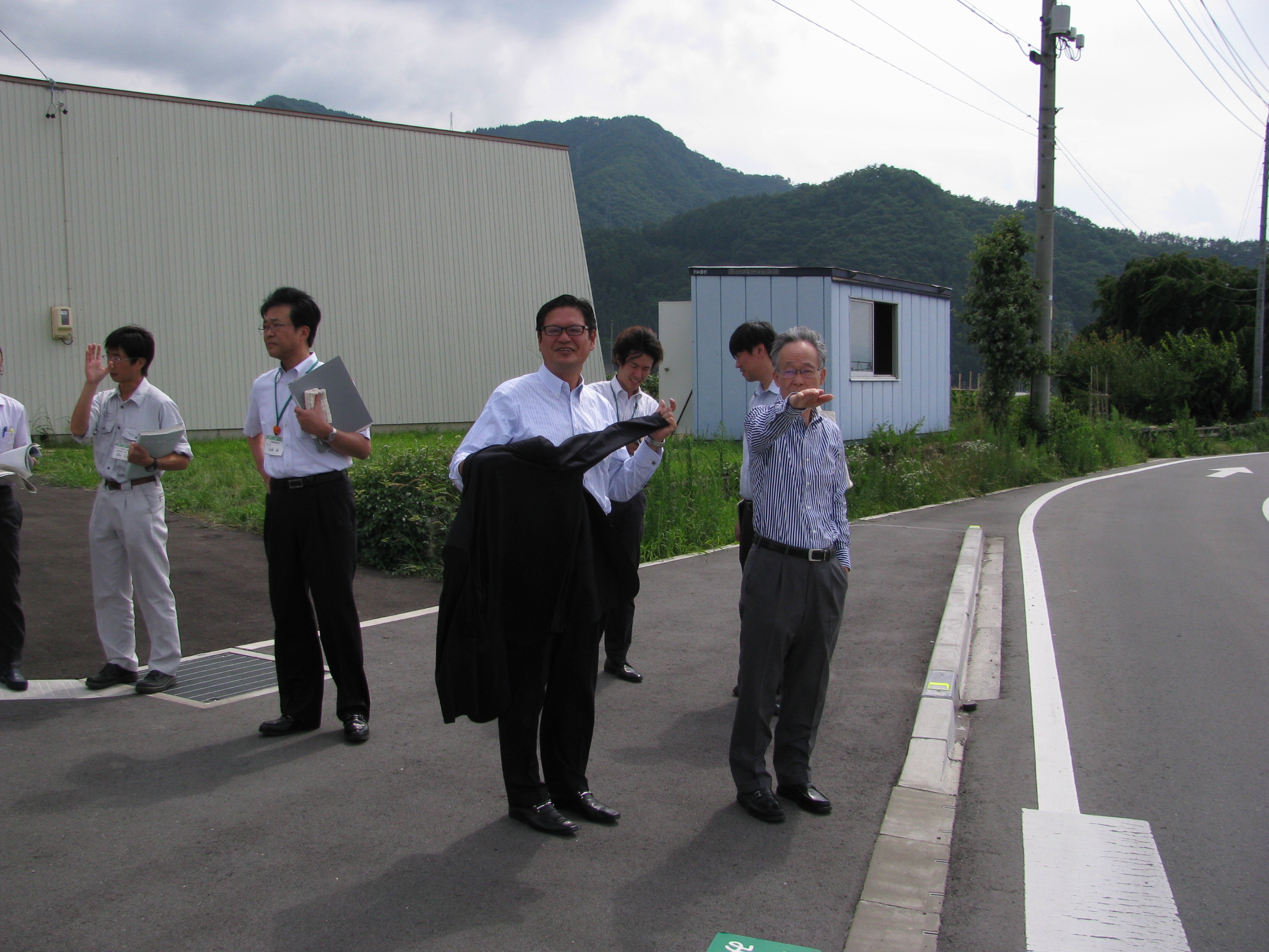 2016年7月20-22日　県土整備・警察常任委員会　県外視察（長野県須坂市）