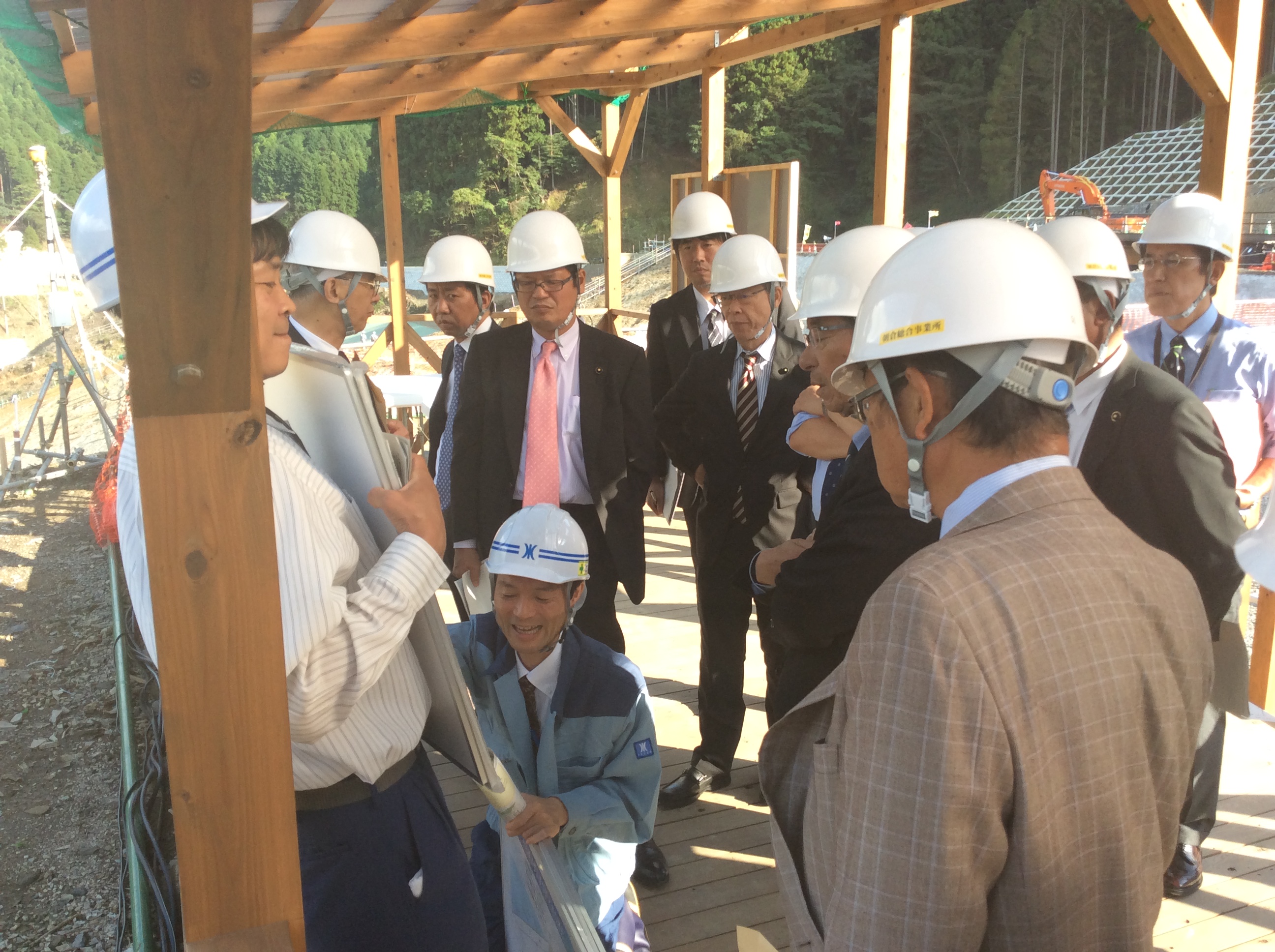 2016年10月17-18日　県土整備・警察常任委員会　現地視察 （福岡県朝倉市小石原川ダム）